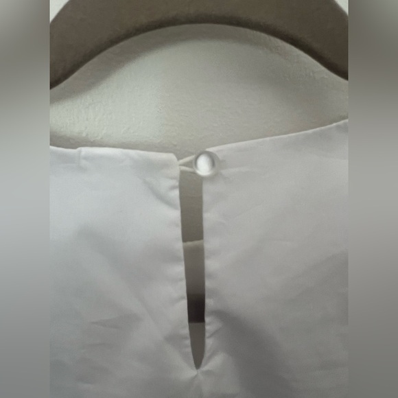 🪩 White dramatic flutter sleeve mini dress- has pockets! - Picture 7 of 10